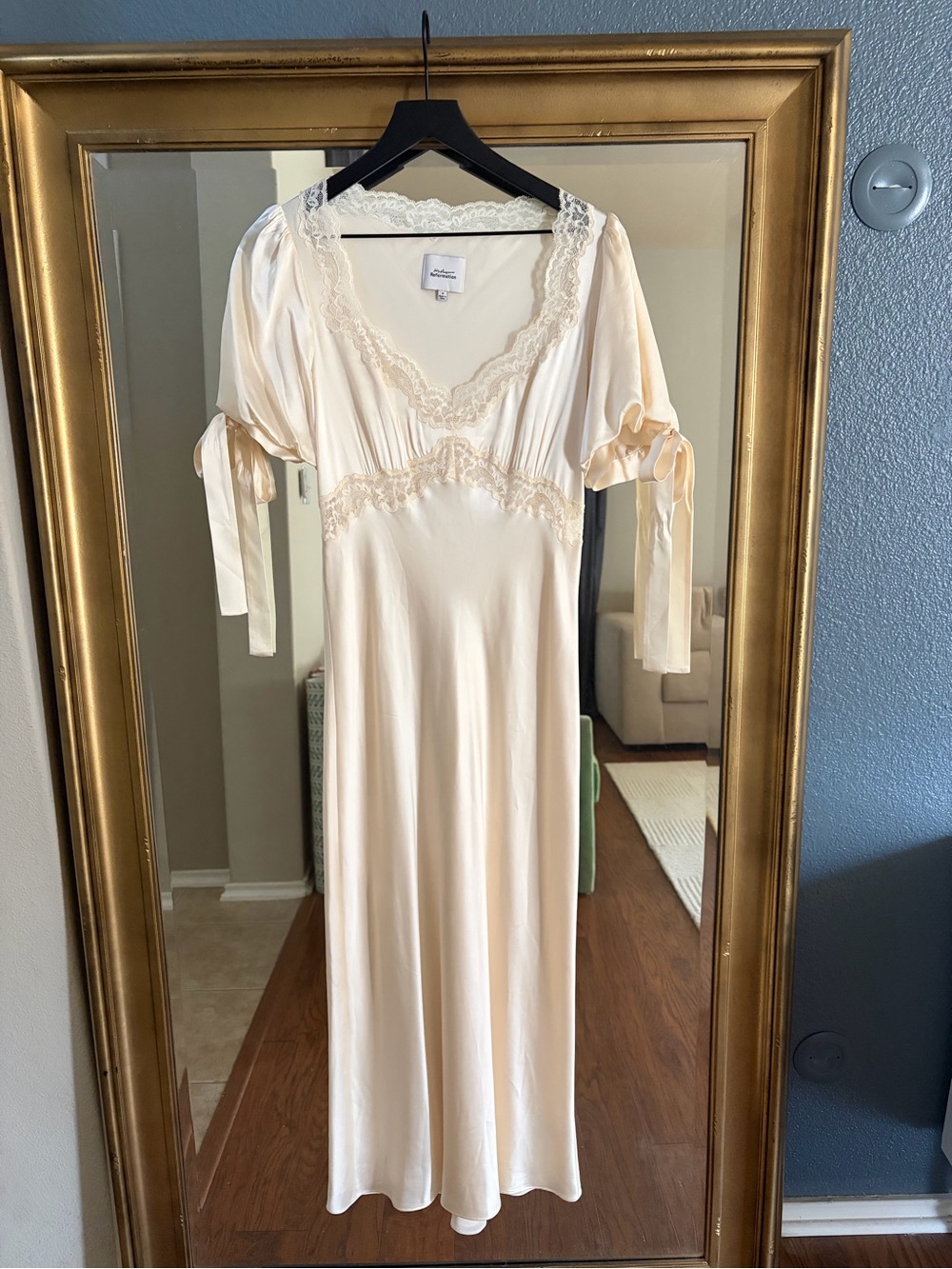 Reformation x Kacey Musgraves Stella Silk Dress - Picture 2 of 5